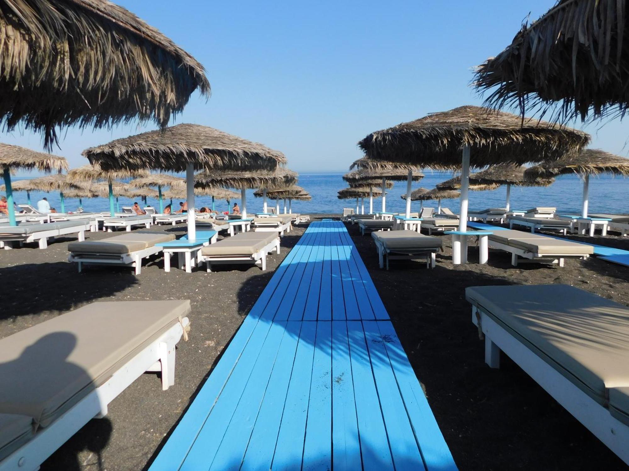Happy Fish Rooms- Beachfront Perissa  Buitenkant foto