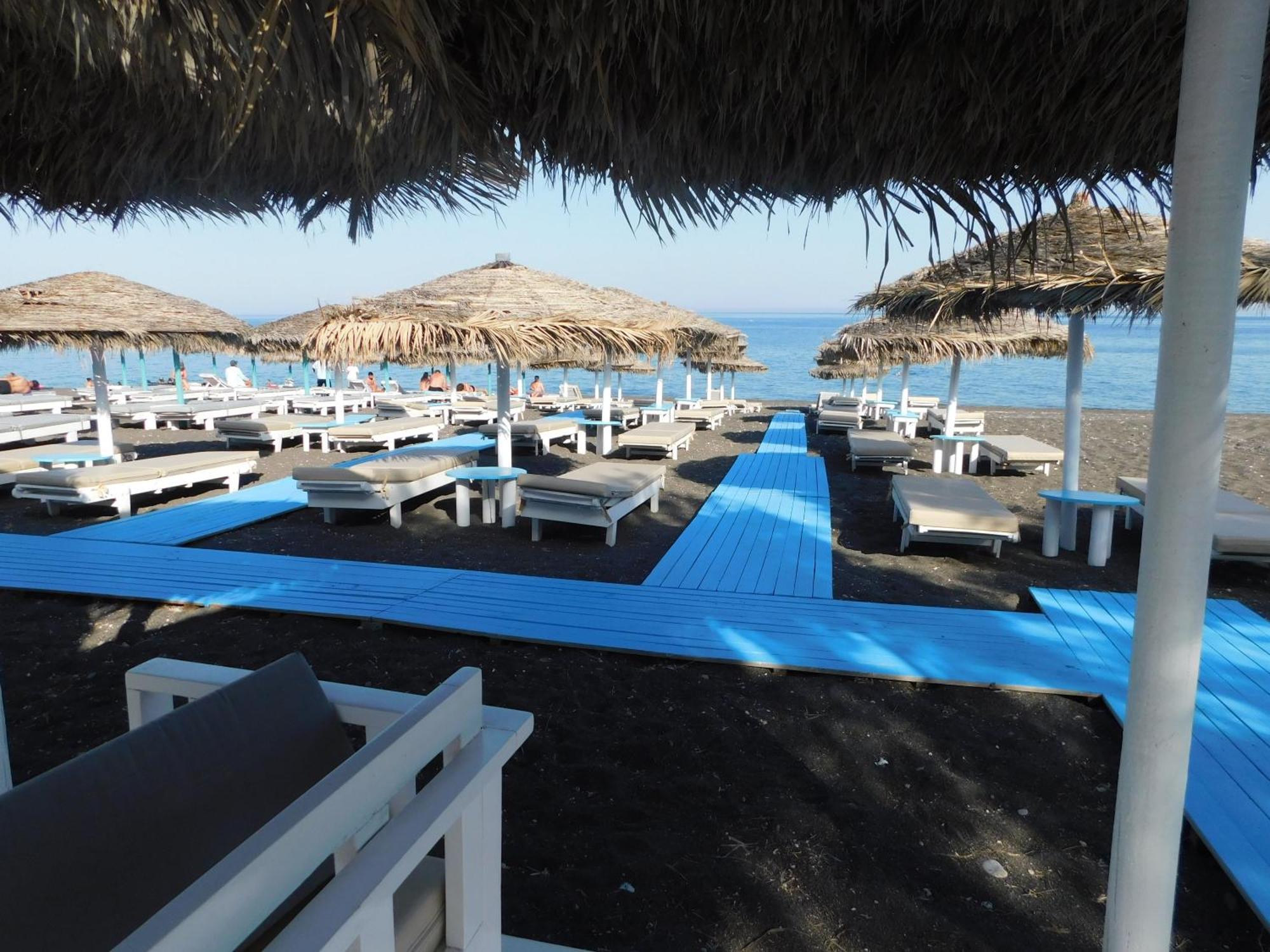 Happy Fish Rooms- Beachfront Perissa  Buitenkant foto